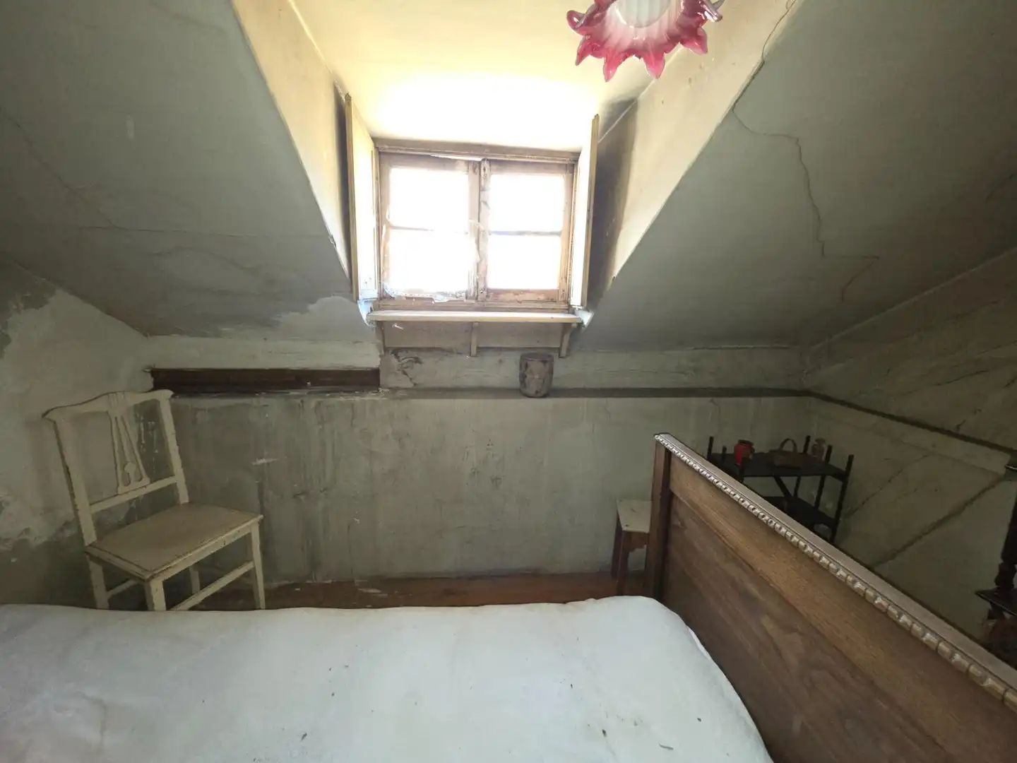 Habitación de Ático en venta en Teverga con Amueblado y Balcón