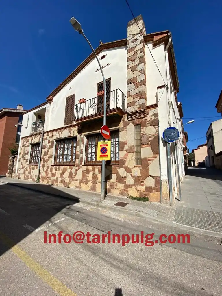 Vista exterior de Local de lloguer en Begues
