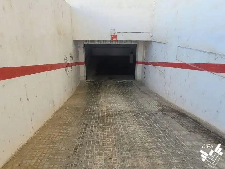 Einzelparkplatz zur Miete in Calle de Joanot Martorell, imagen 3