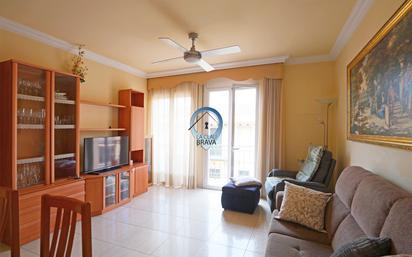 Living room of Flat for sale in Sant Feliu de Guíxols  with Air Conditioner and Balcony