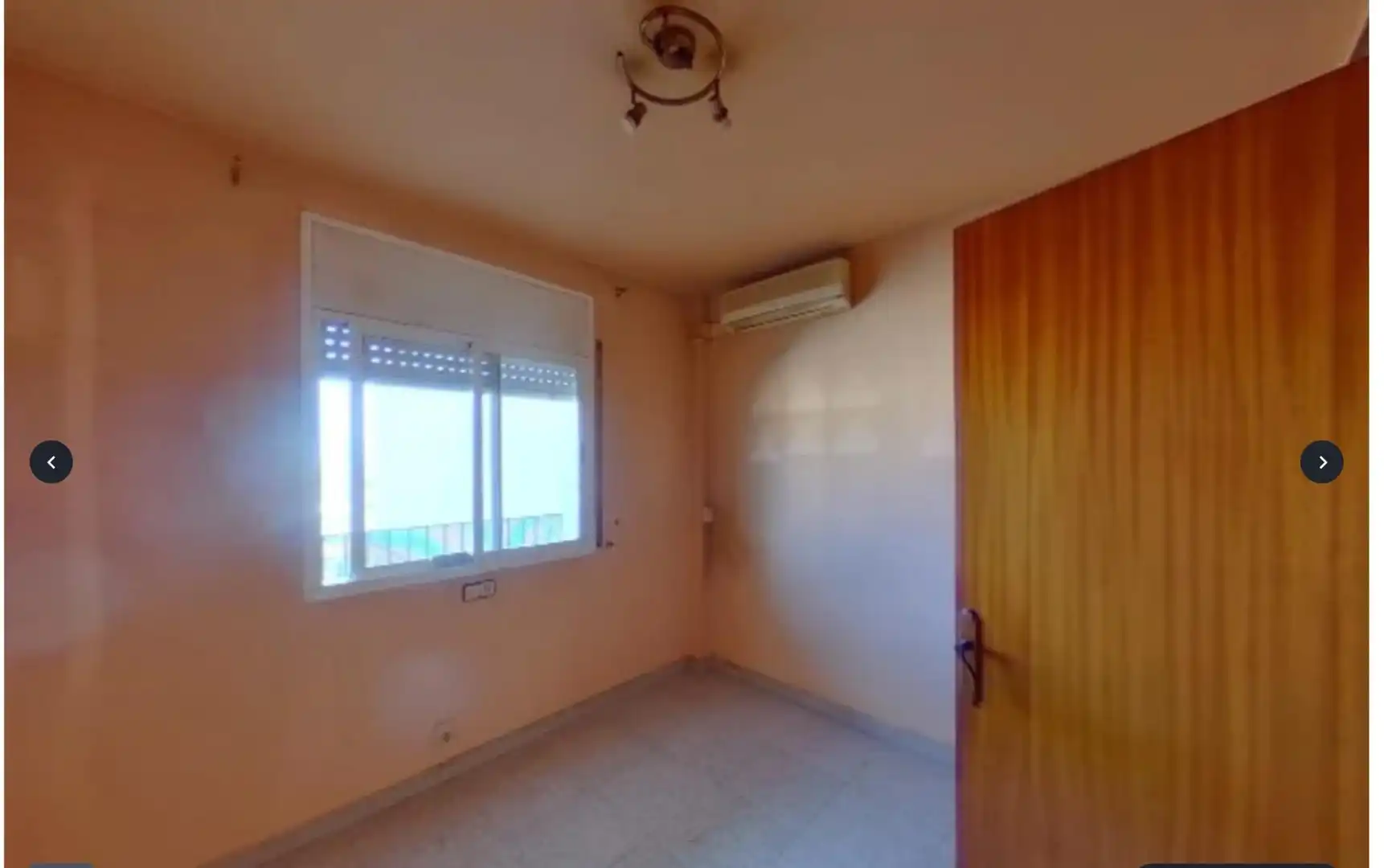 Dormitori de Apartament en venda en Blanes amb Balcó