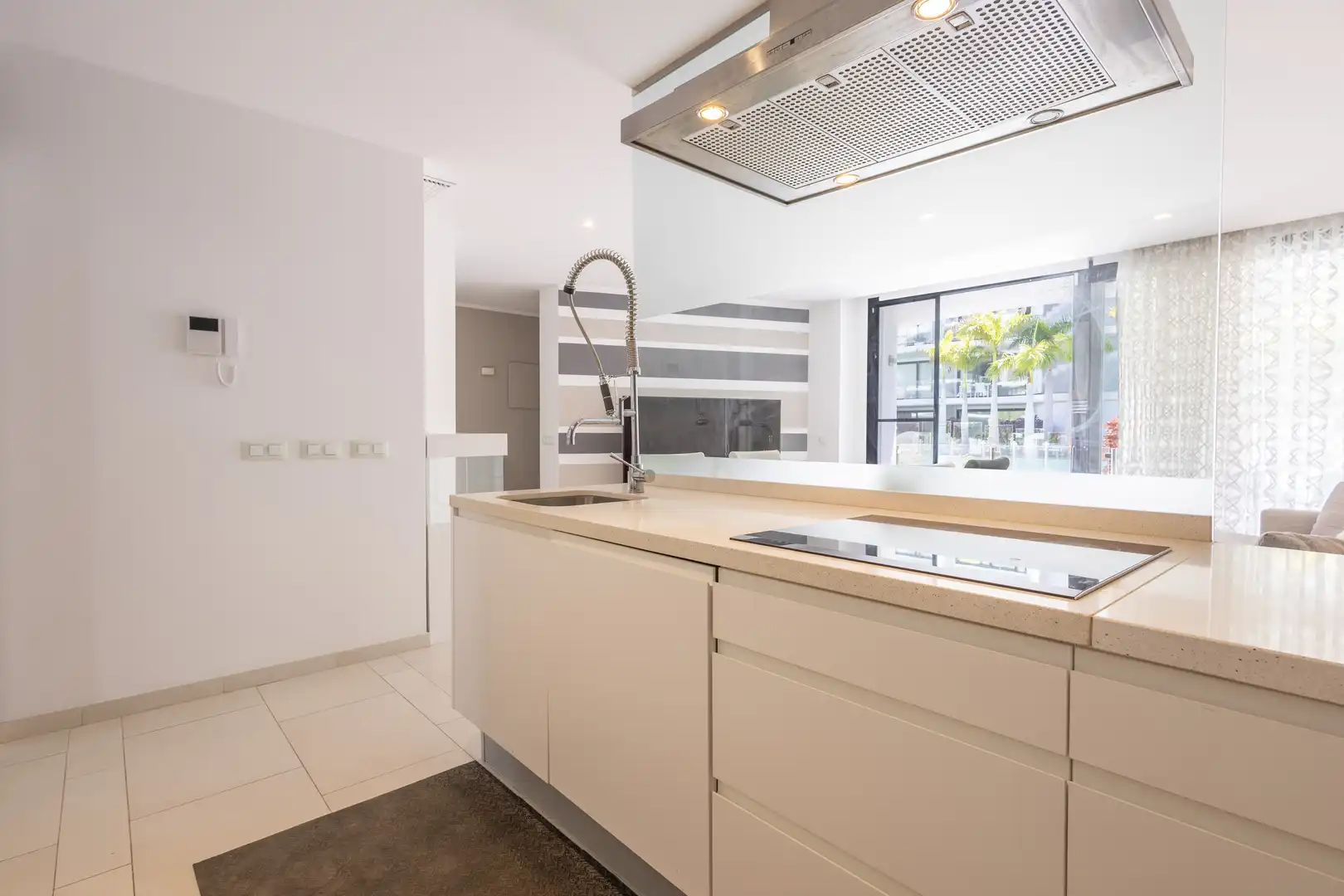 Cocina de Apartamento en venta en Arona con Aire acondicionado, Jardín privado y Terraza