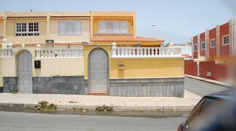 Foto 2 de Casa adosada en venta en Torriani, La Garita - Marpequeña, Telde