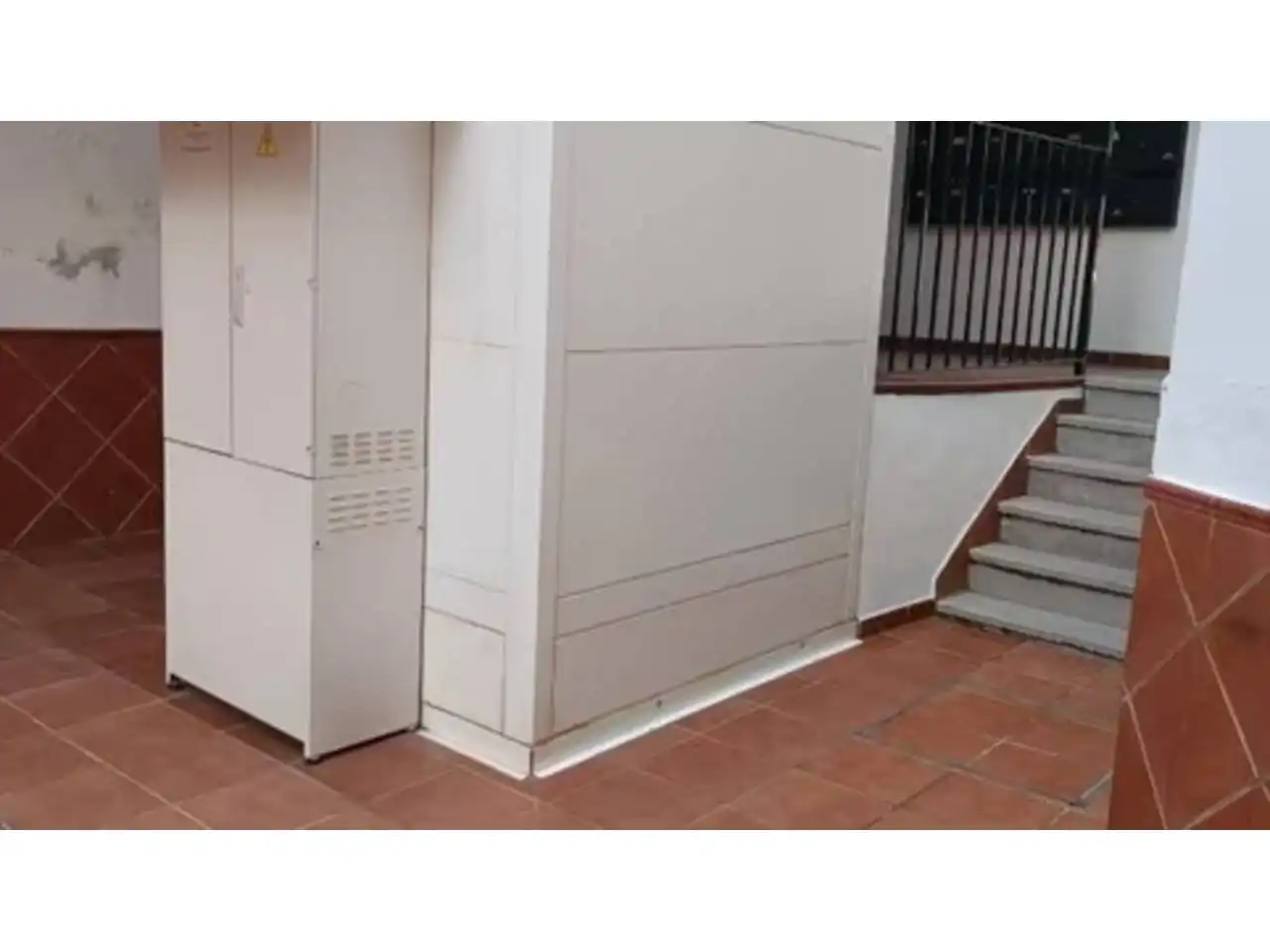 Exterior view of Apartments for sale in Sevilla  with Air Conditioner, Parquet flooring and Furnished