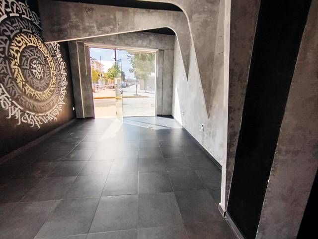 Local comercial en Alquiler en Avenida Virgen del Rosario, -1 en Massamagrell