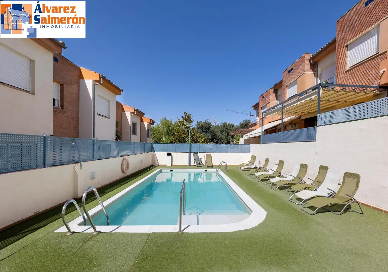 Swimming pool of Detached homes for sale in Granada  with Air Conditioner, Heating and Community pool