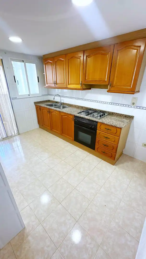 Cuina de Pis en venda en Gandia amb Aire condicionat, Calefacció i Balcó