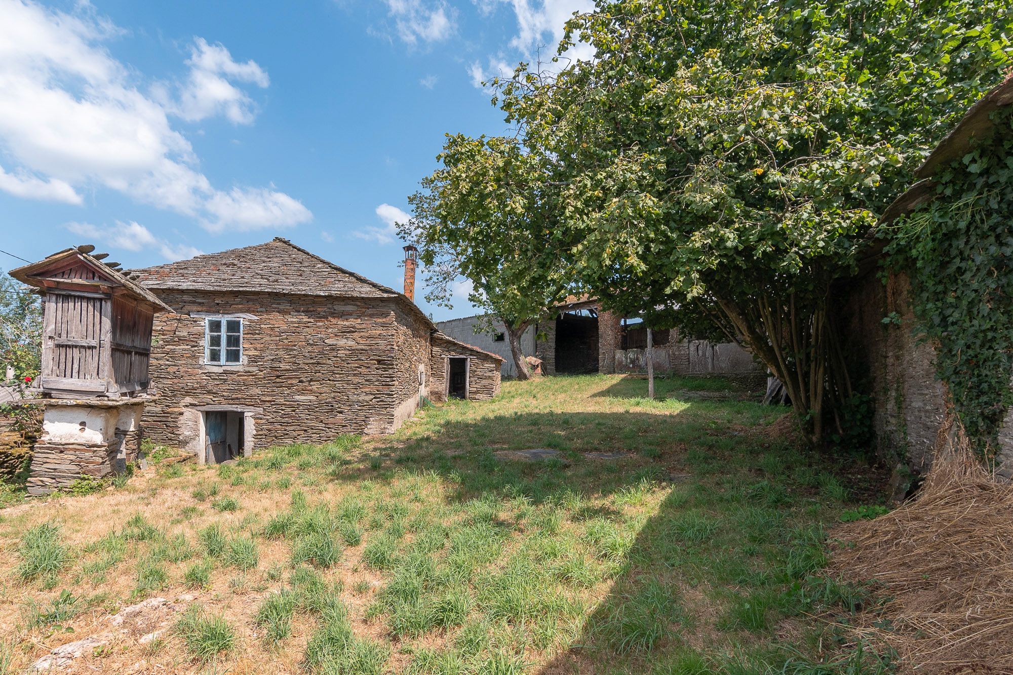 Außenansicht von Country house zum verkauf in Lugo Capital