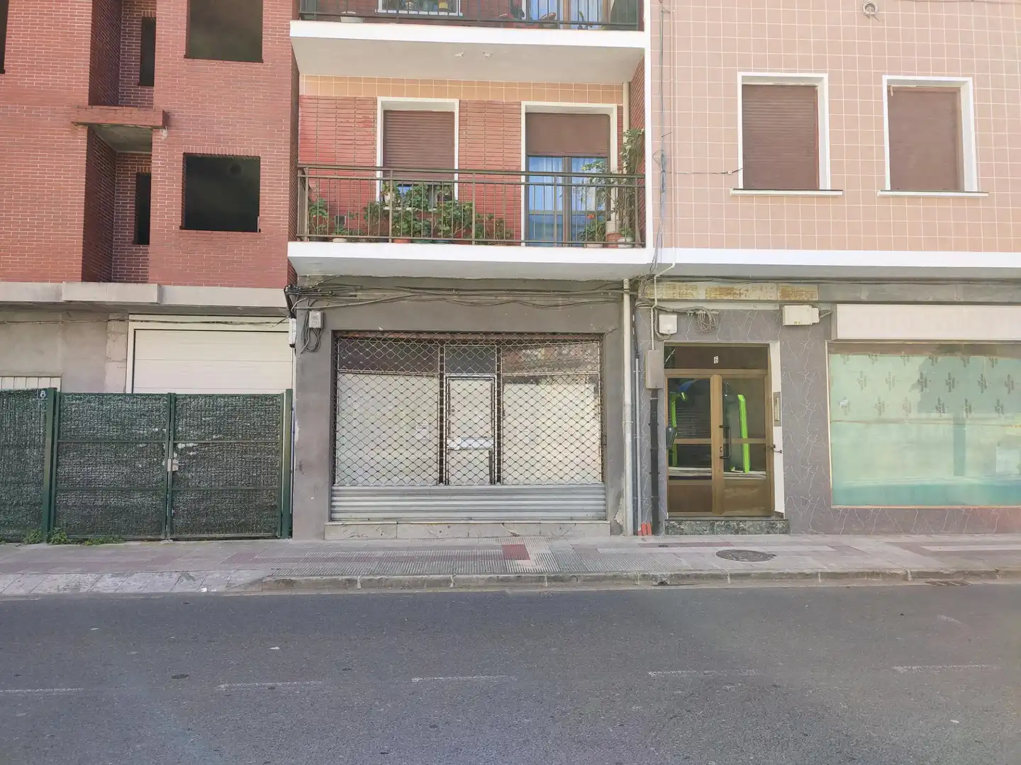 Local comercial en venda a Calle Calle de la Maestra Consuelo Robredo, imagen 2