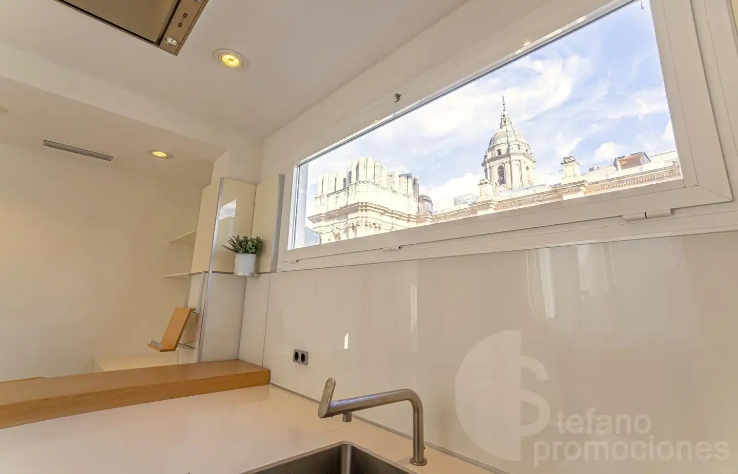 Cocina de Ático de alquiler en Málaga con Aire acondicionado, Calefacción y Parquet