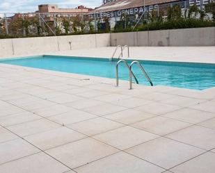 Piscina de Pis en venda en Mataró amb Aire condicionat, Calefacció i Terrassa