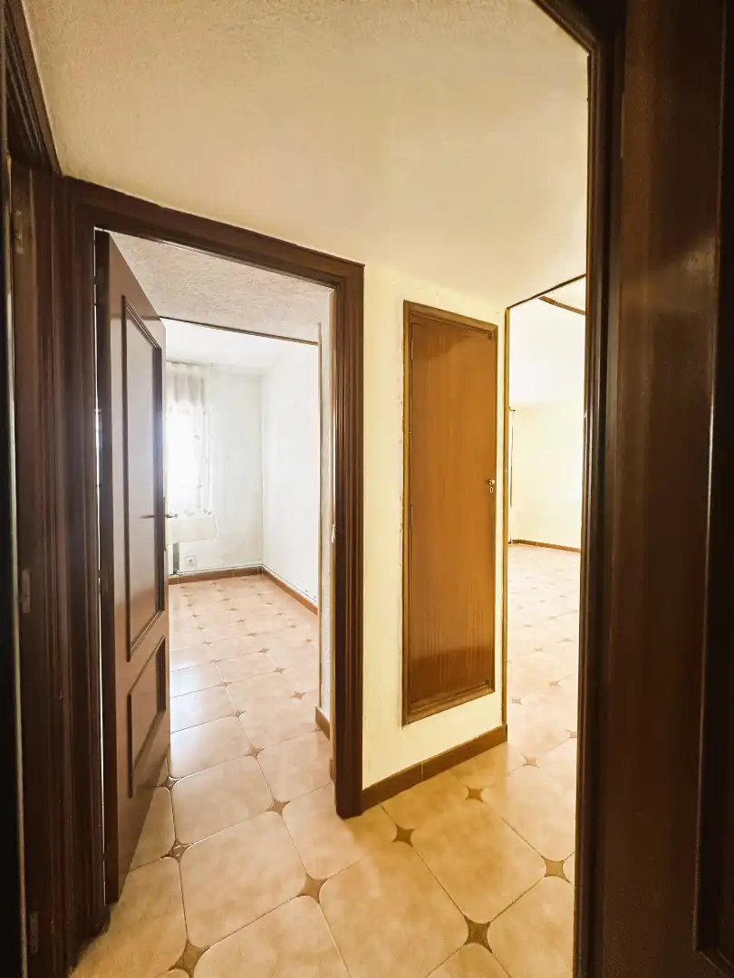Flat for sale in Madrid  with Air Conditioner, Heating and Oven