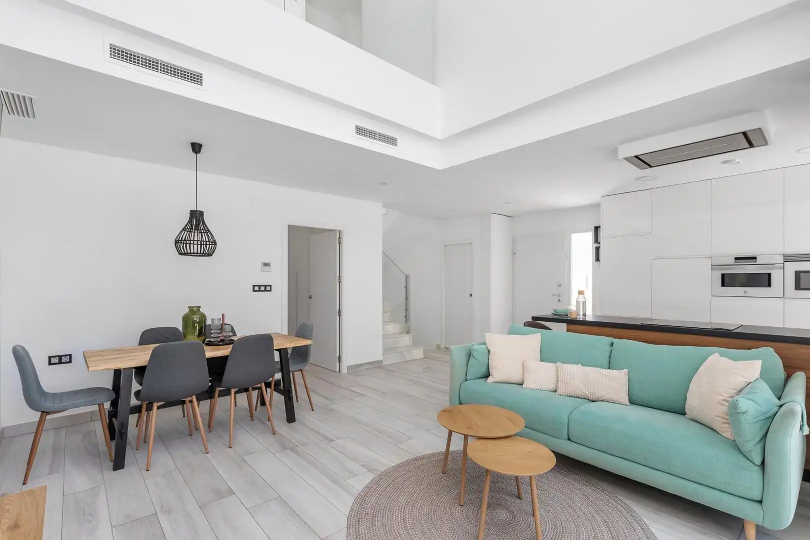 Chalet con terraza en venta en Calle Cabo de Palos, imagen 5
