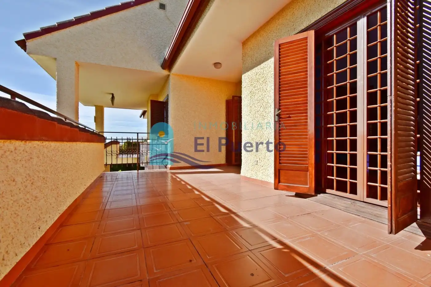 Vista exterior de Casa o xalet en venda en Mazarrón amb Aire condicionat, Calefacció i Jardí privat