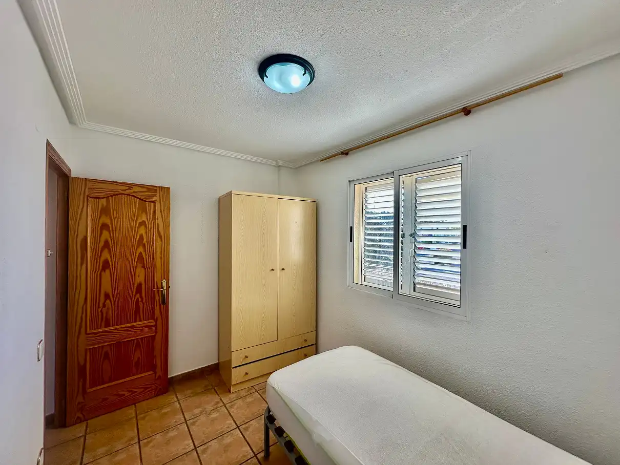 Dormitori de Casa adosada en venda en Santa Pola amb Aire condicionat, Jardí privat i Terrassa