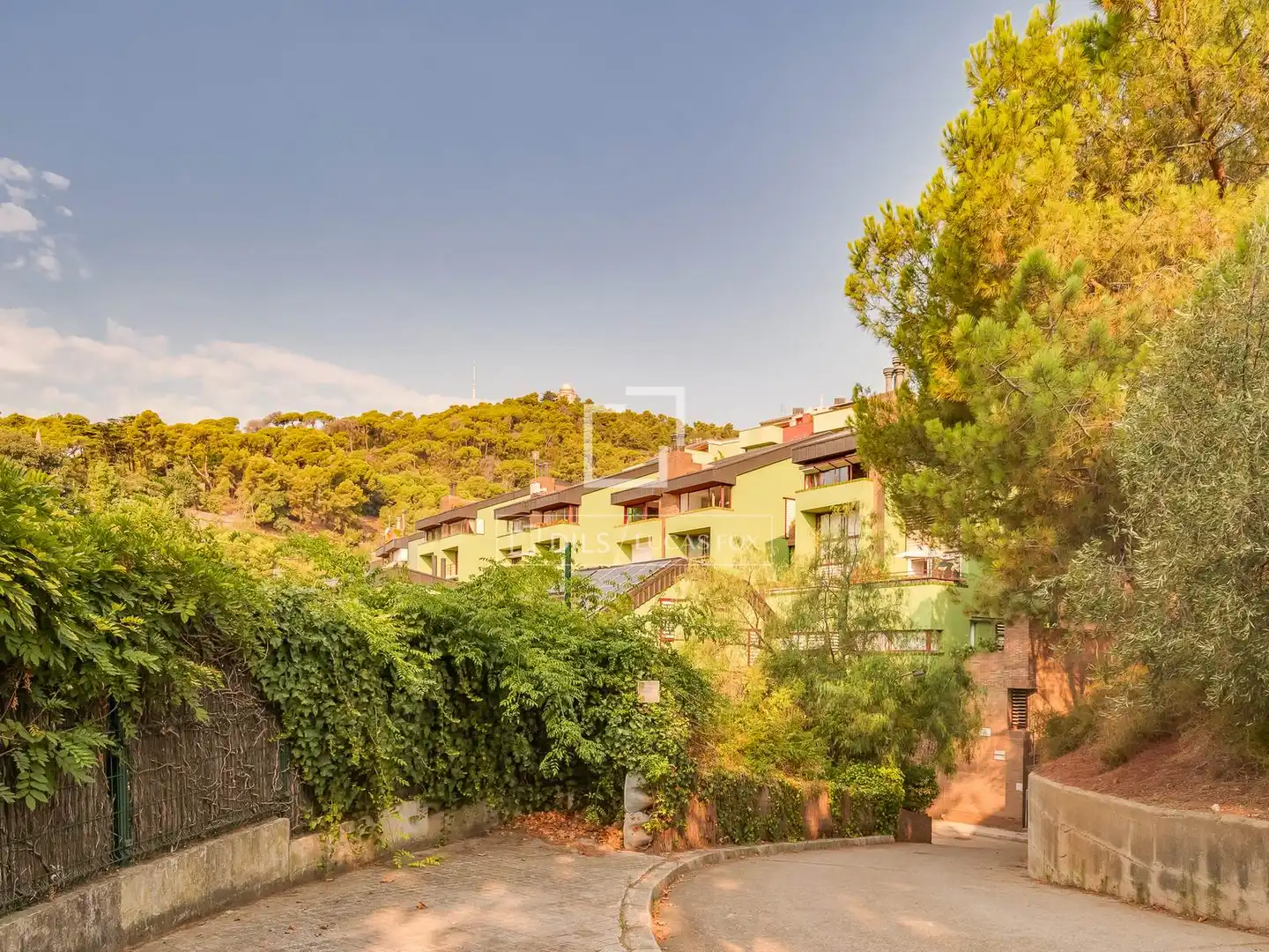 Vista exterior de Casa o chalet de alquiler en Barcelona con Aire acondicionado, Calefacción y Jardín privado