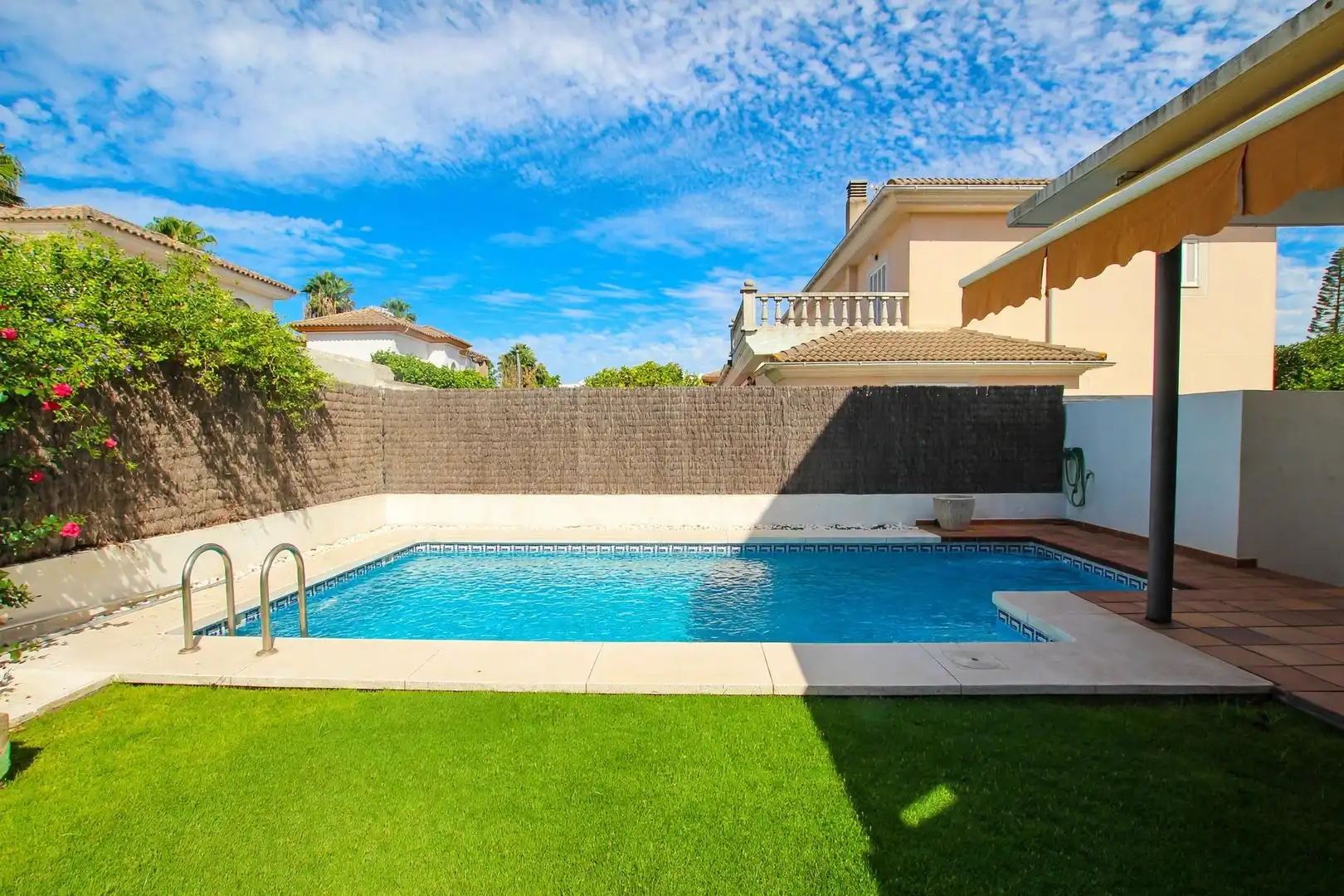 Piscina de Casa o chalet en venta en Jerez de la Frontera con Aire acondicionado, Jardín privado y Trastero