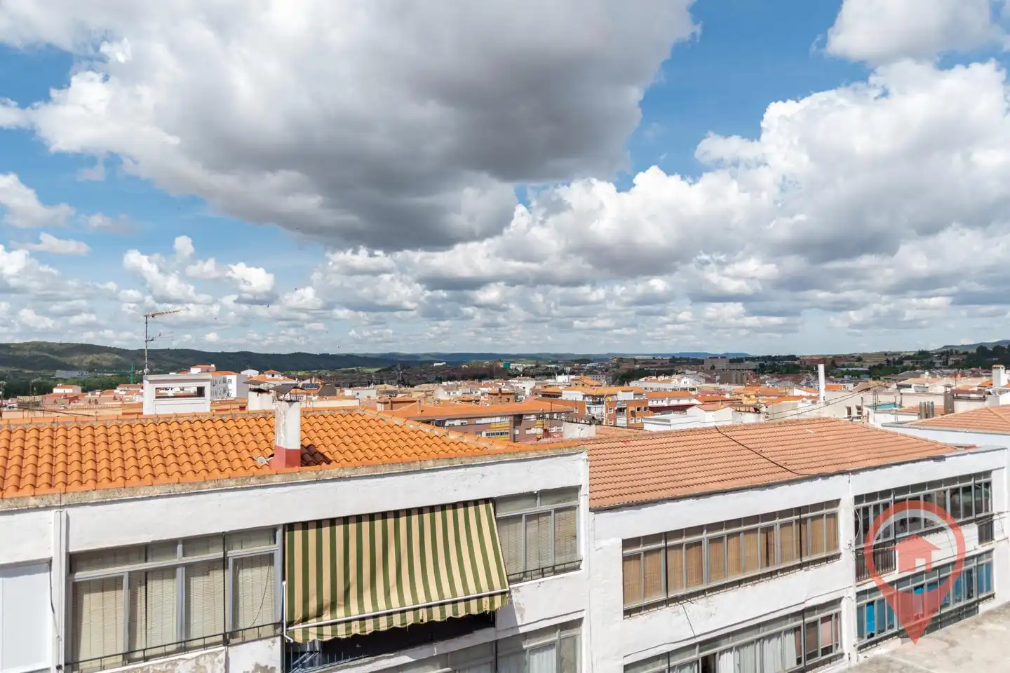 Vista exterior de Piso en venta en Cuenca con Calefacción, Terraza y Trastero