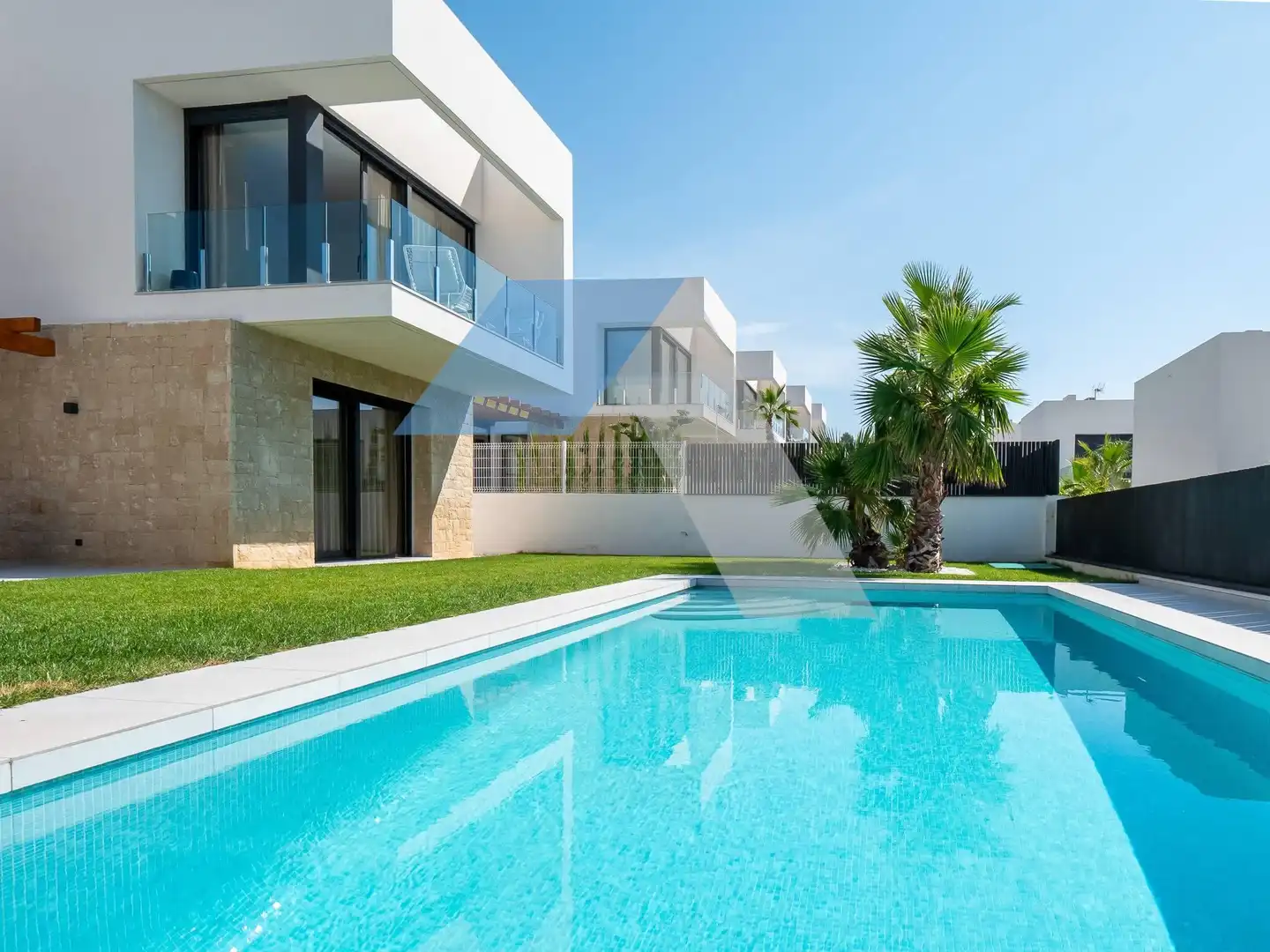 Villa avec piscine à vendre à Golf Bahía, imagen 4