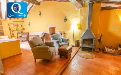 Sala d'estar de Casa o xalet en venda en Biar amb Balcó