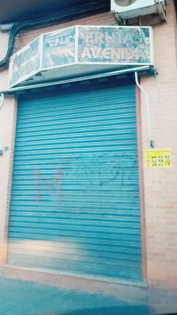 Local comercial en venda a La Cañada - Aldea Moret
