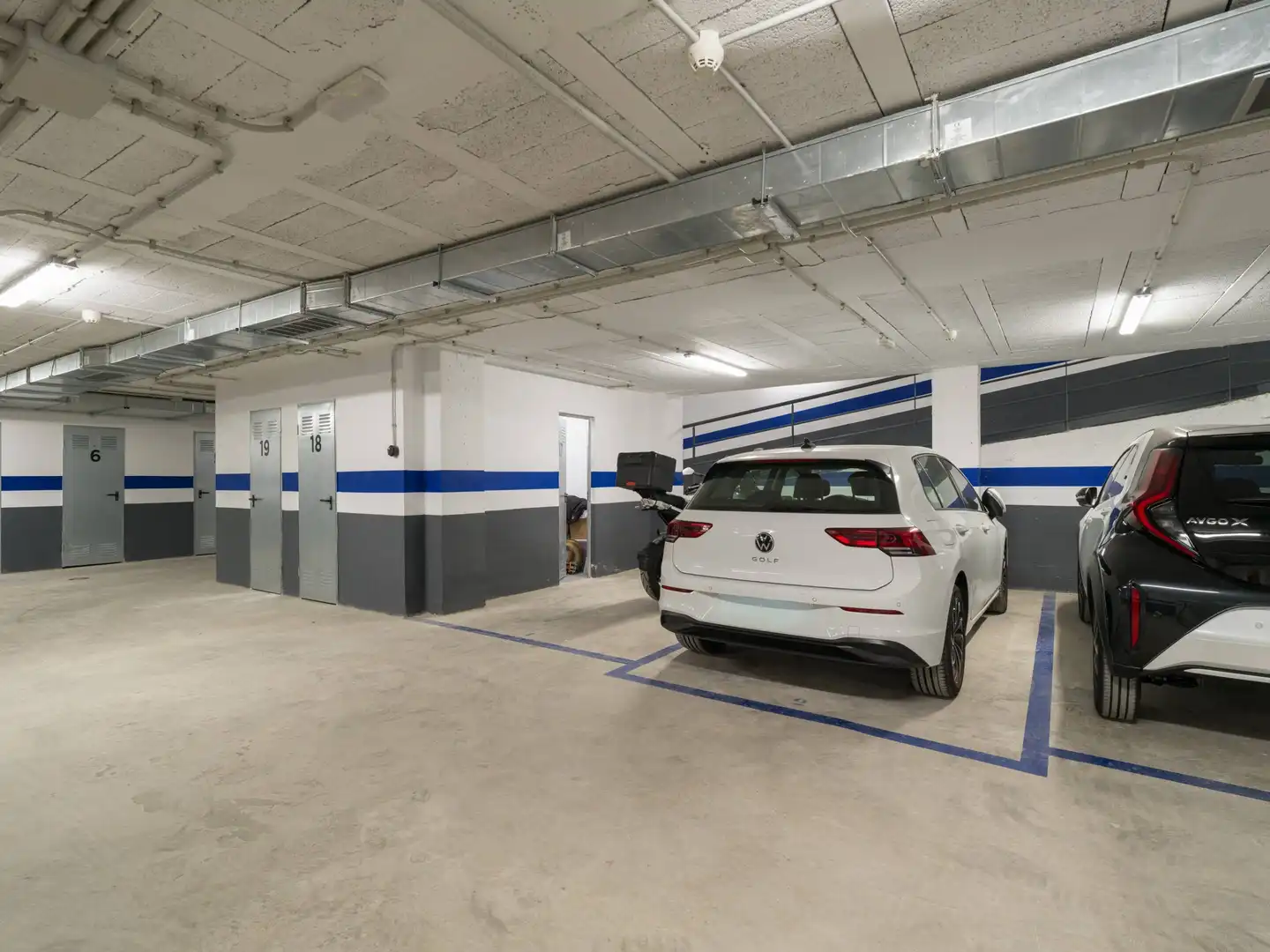 Parking of Flat for sale in Las Palmas de Gran Canaria  with Air Conditioner, Heating and Terrace