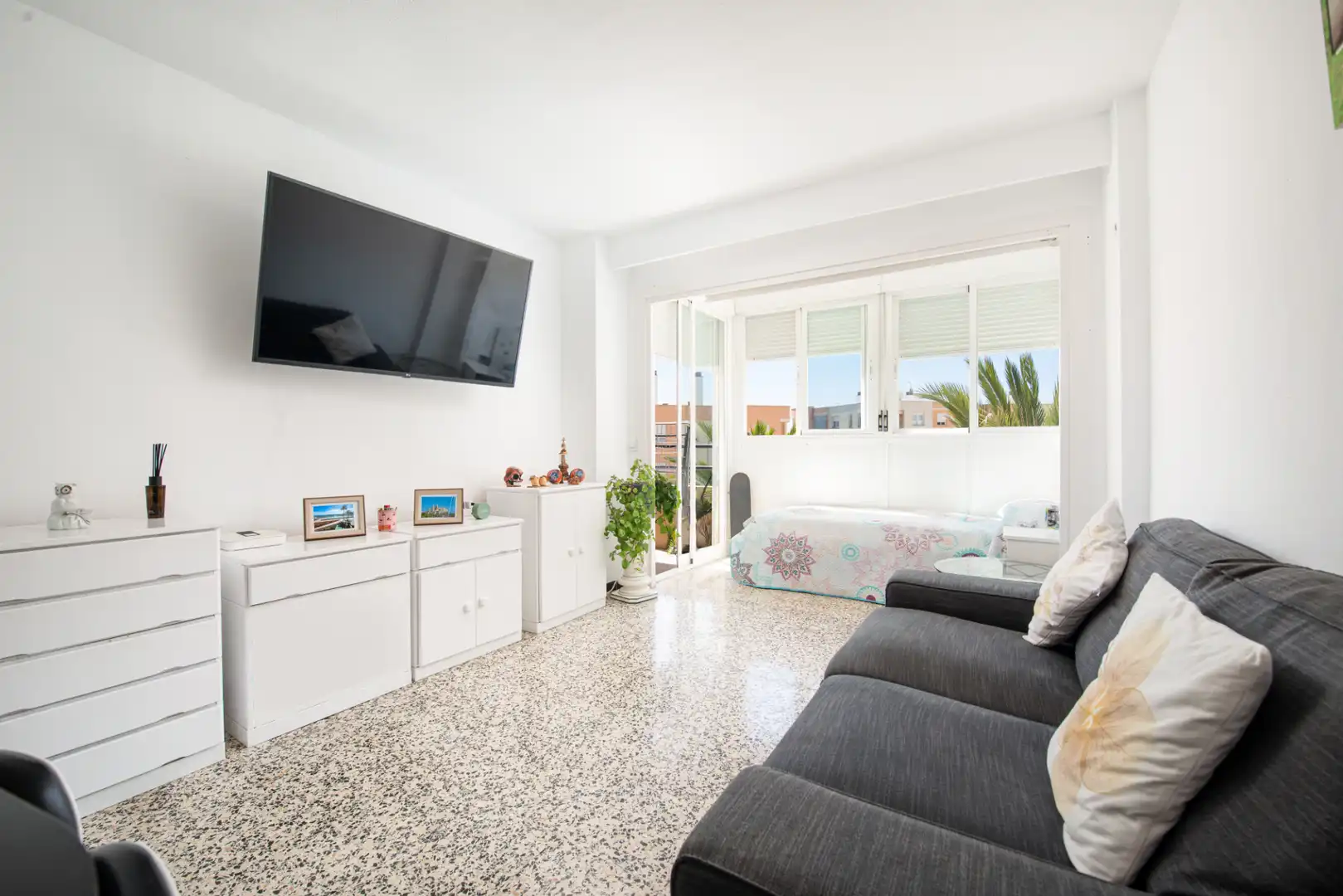 Living room of Flat for sale in  Palma de Mallorca  with Furnished