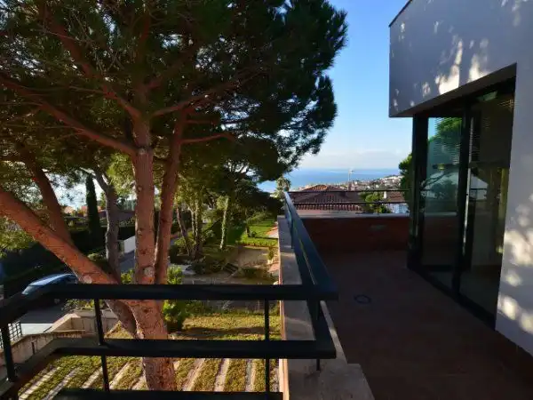 Casa o xalet de lloguer a Urbanitzacions