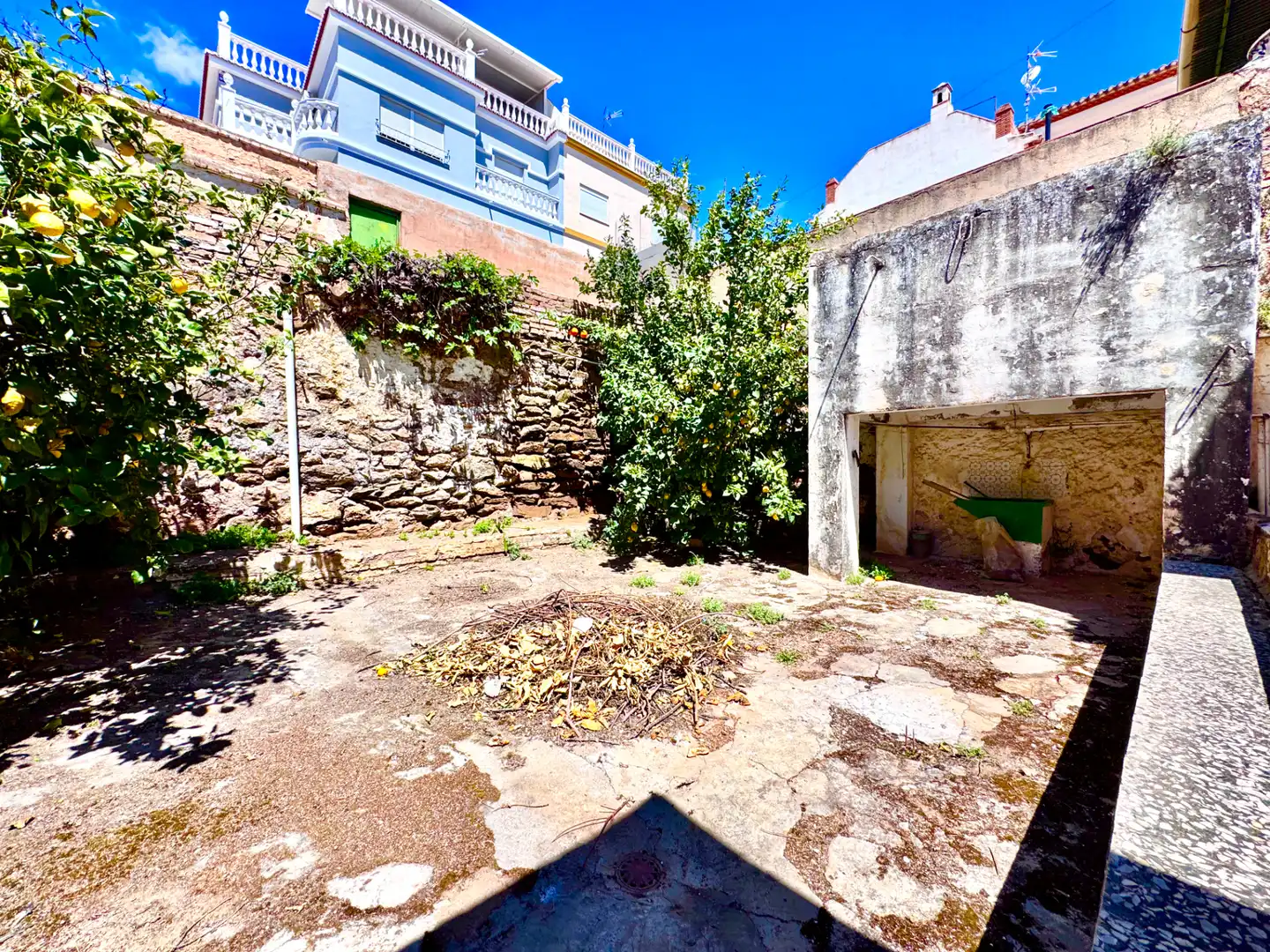 Vista exterior de Casa o chalet en venta en Lanjarón con Jardín privado y Amueblado