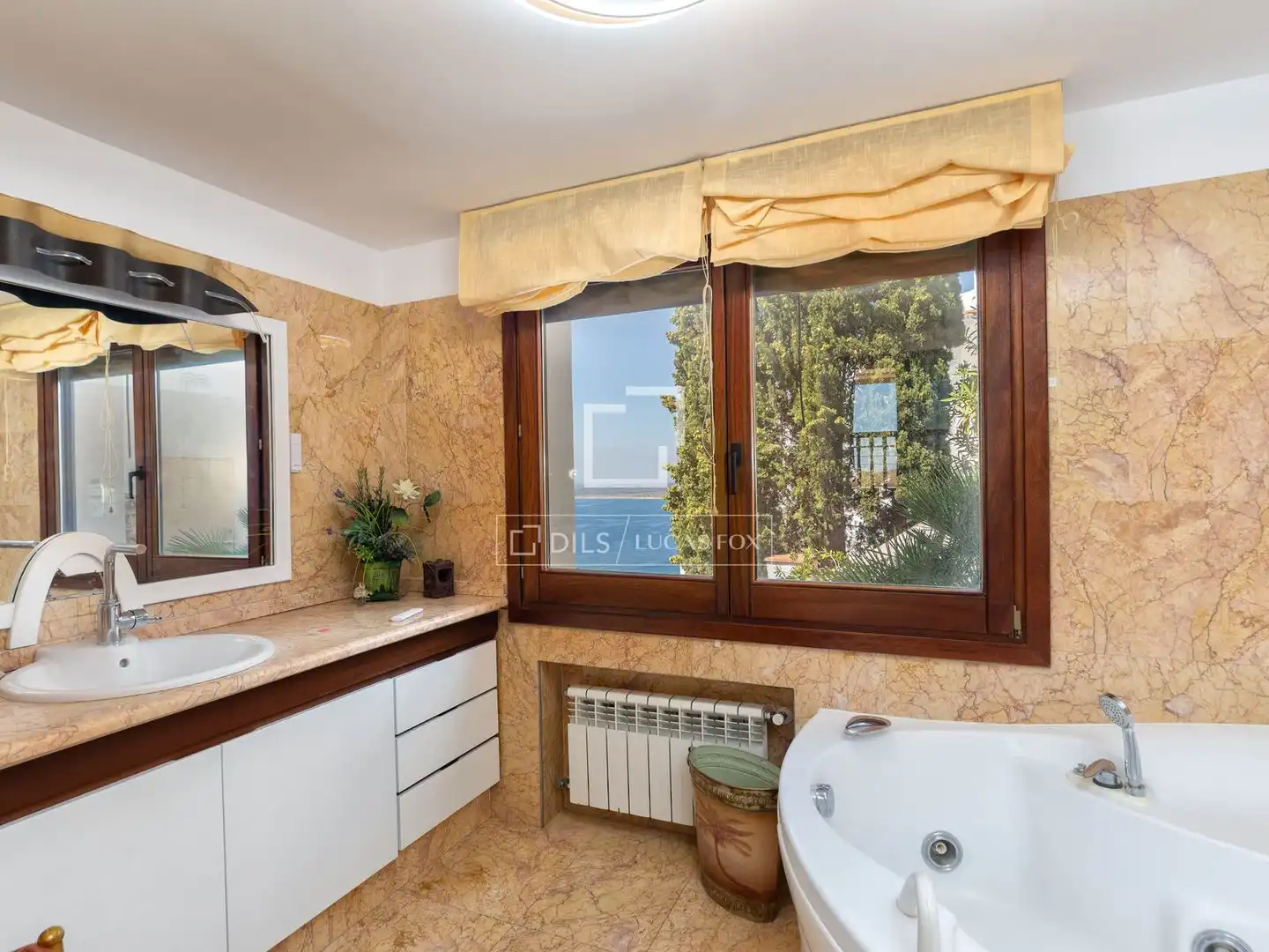 Detached house with terrace for sale in Almadrava - Canyelles - Puig-Rom, imagen 32