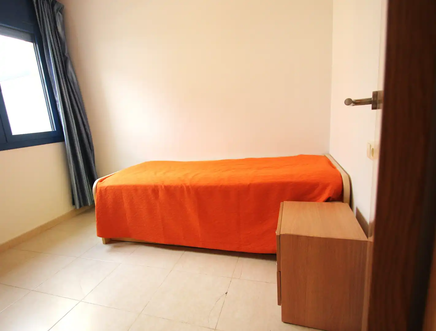 Schlafzimmer von Dachboden zum Verkauf in Mont-roig del Camp mit Klimaanlage, Terrasse und Gemeinschaftspool