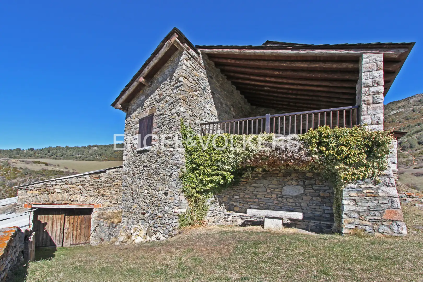 Vista exterior de Finca rústica en venta en Prullans con Calefacción, Jardín privado y Parquet