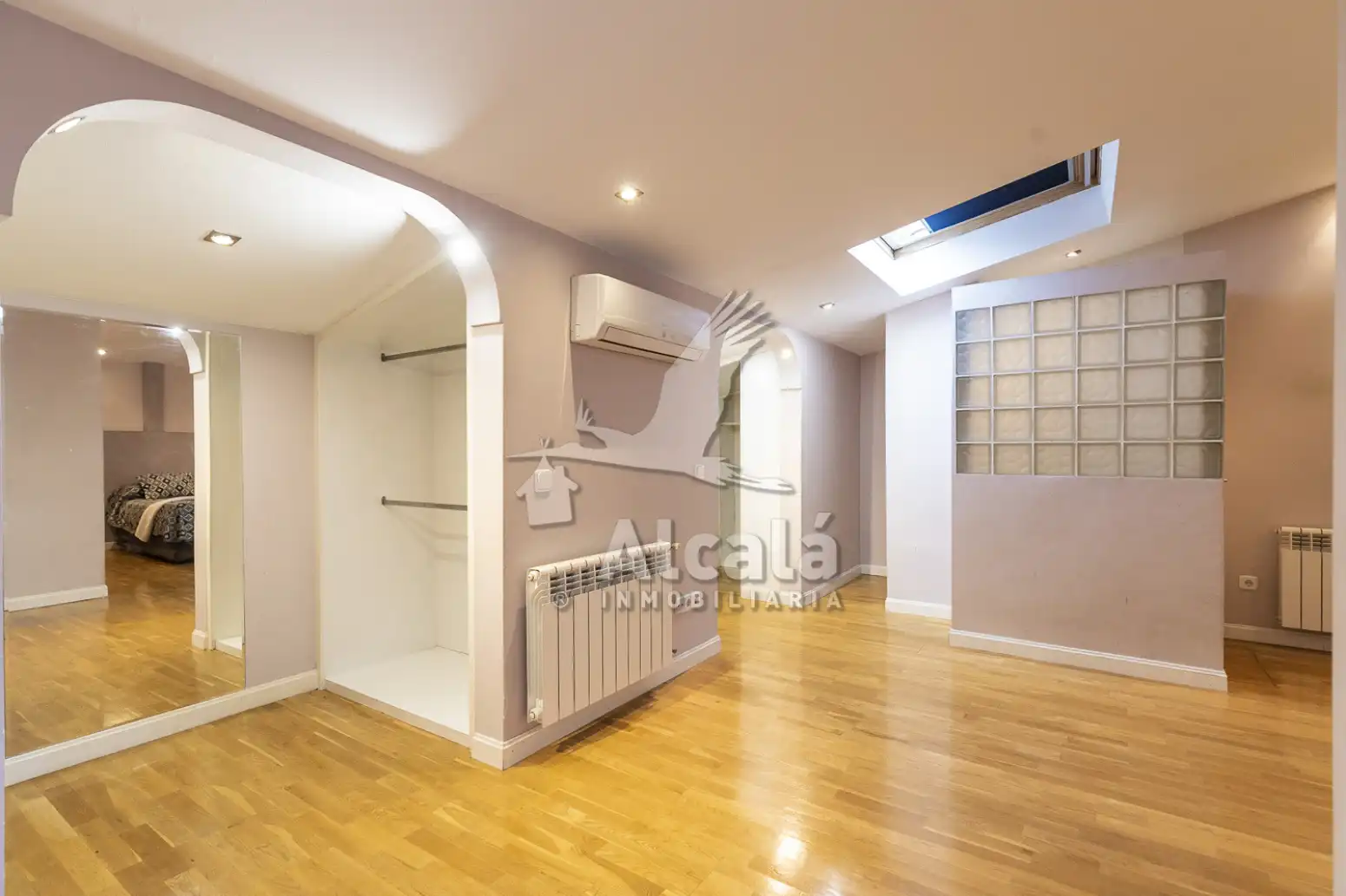 Habitación de Ático en venta en Alcalá de Henares con Aire acondicionado, Calefacción y Terraza