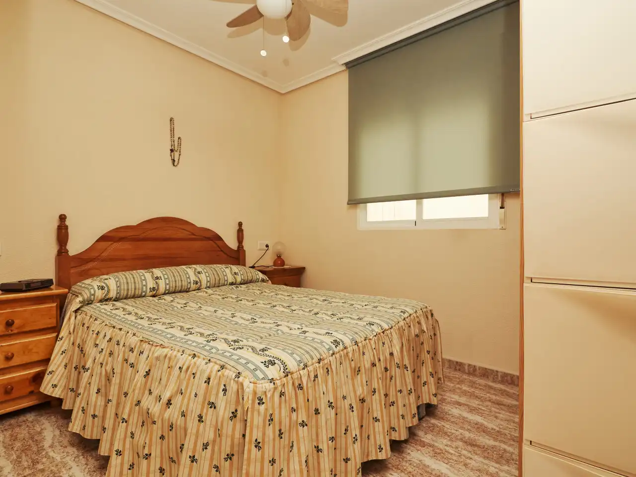 Schlafzimmer von Wohnungen zum Verkauf in Torrevieja mit Klimaanlage, Heizung und Terrasse