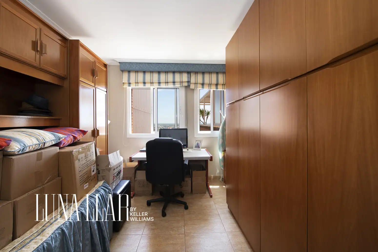 Habitación de Ático en venta en Viladecans con Aire acondicionado, Calefacción y Terraza