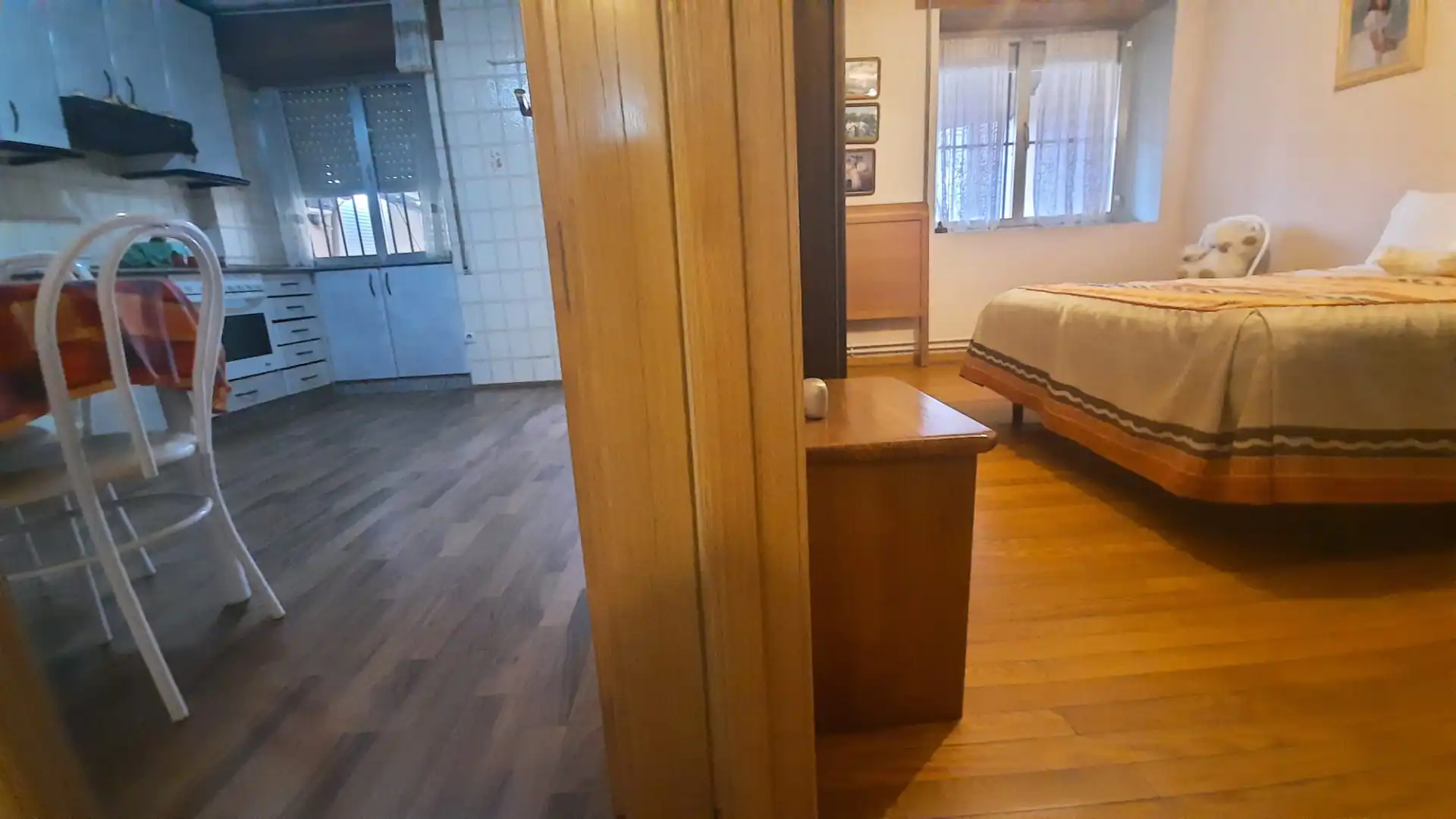 Schlafzimmer von Gebäude zum Verkauf in Cacabelos mit Alarm