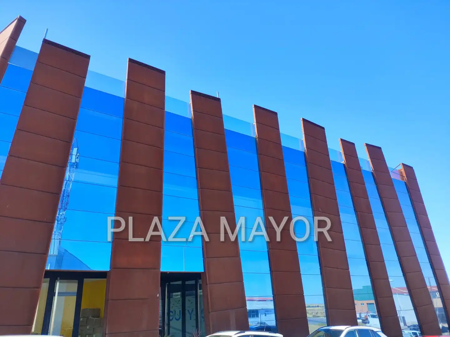 Vista exterior de Oficina de lloguer en Villares de la Reina amb Aire condicionat, Calefacció i Moblat