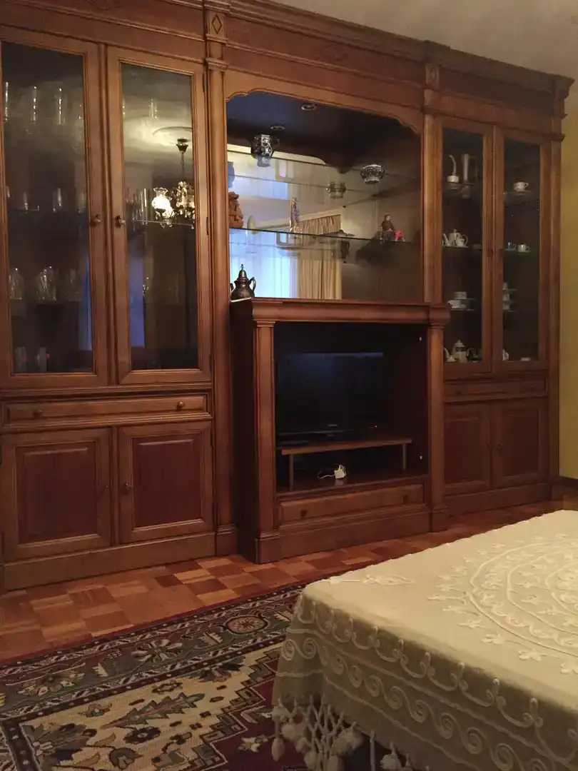 Wohnzimmer von Wohnung zur Miete in Viveiro mit Parkett, Möbliert und Balkon