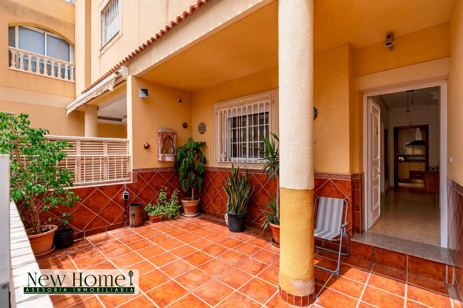 Vista exterior de Casa adosada en venta en Vícar con Terraza