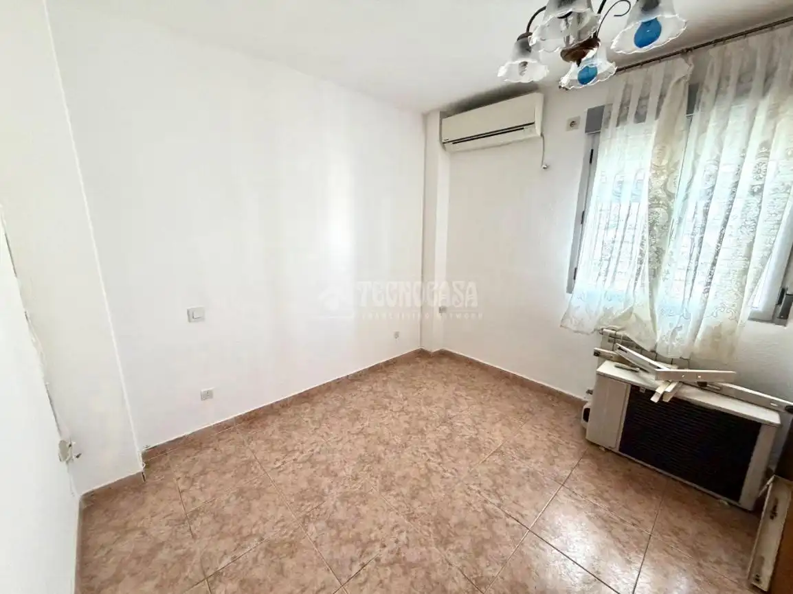 Habitación de Piso en venta en Fuenlabrada con Aire acondicionado y Calefacción