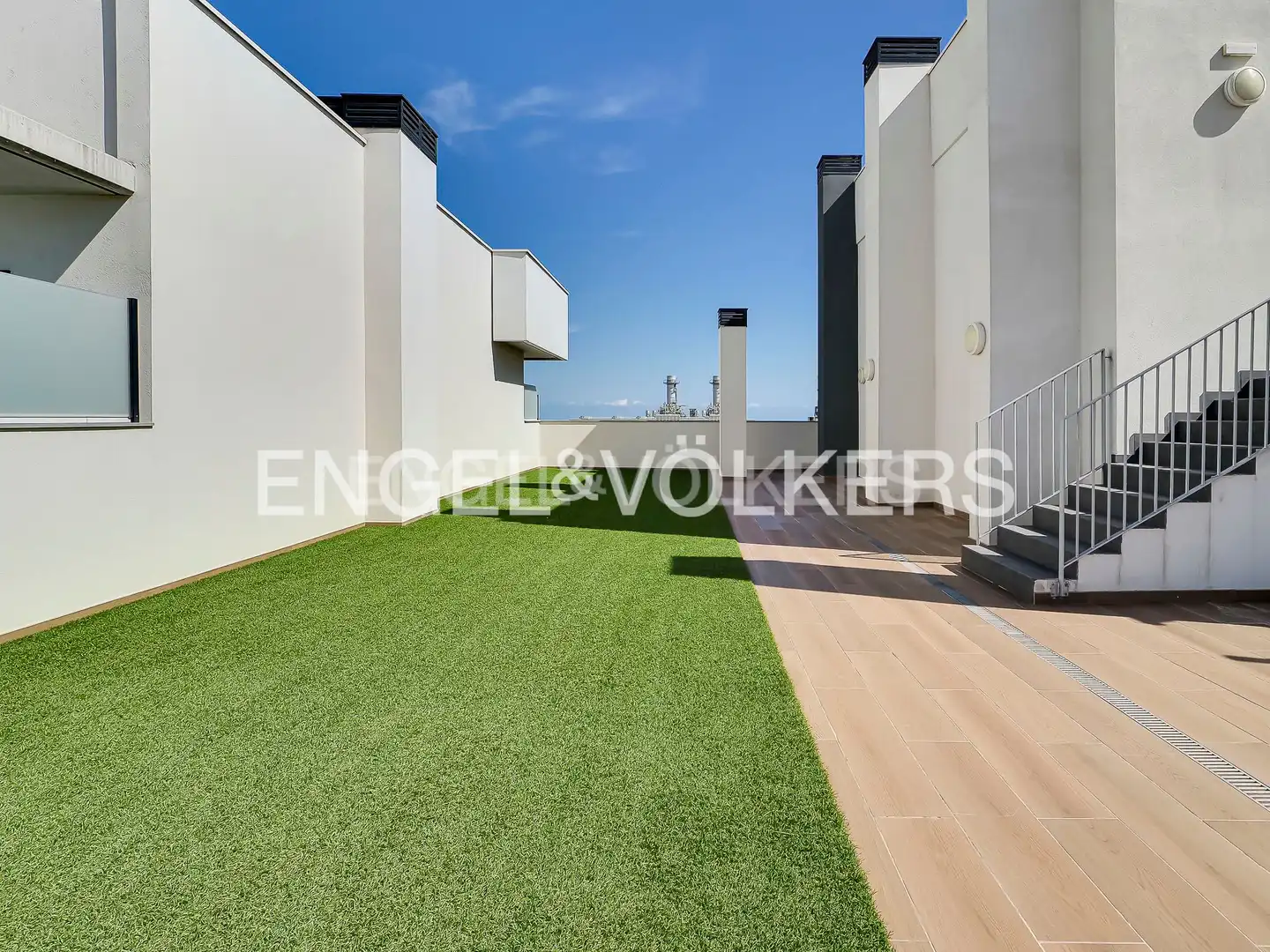 Terraza de Ático en venta en Sant Adrià de Besòs con Aire acondicionado, Calefacción y Parquet