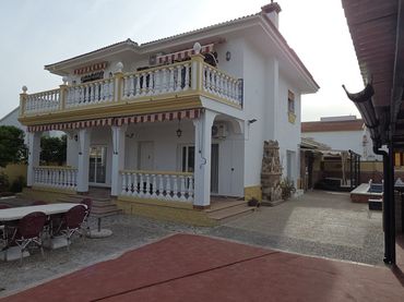 Xalet amb piscina en venda a Jardines de Alhaurín - Huerta Alta - Fuensanguínea