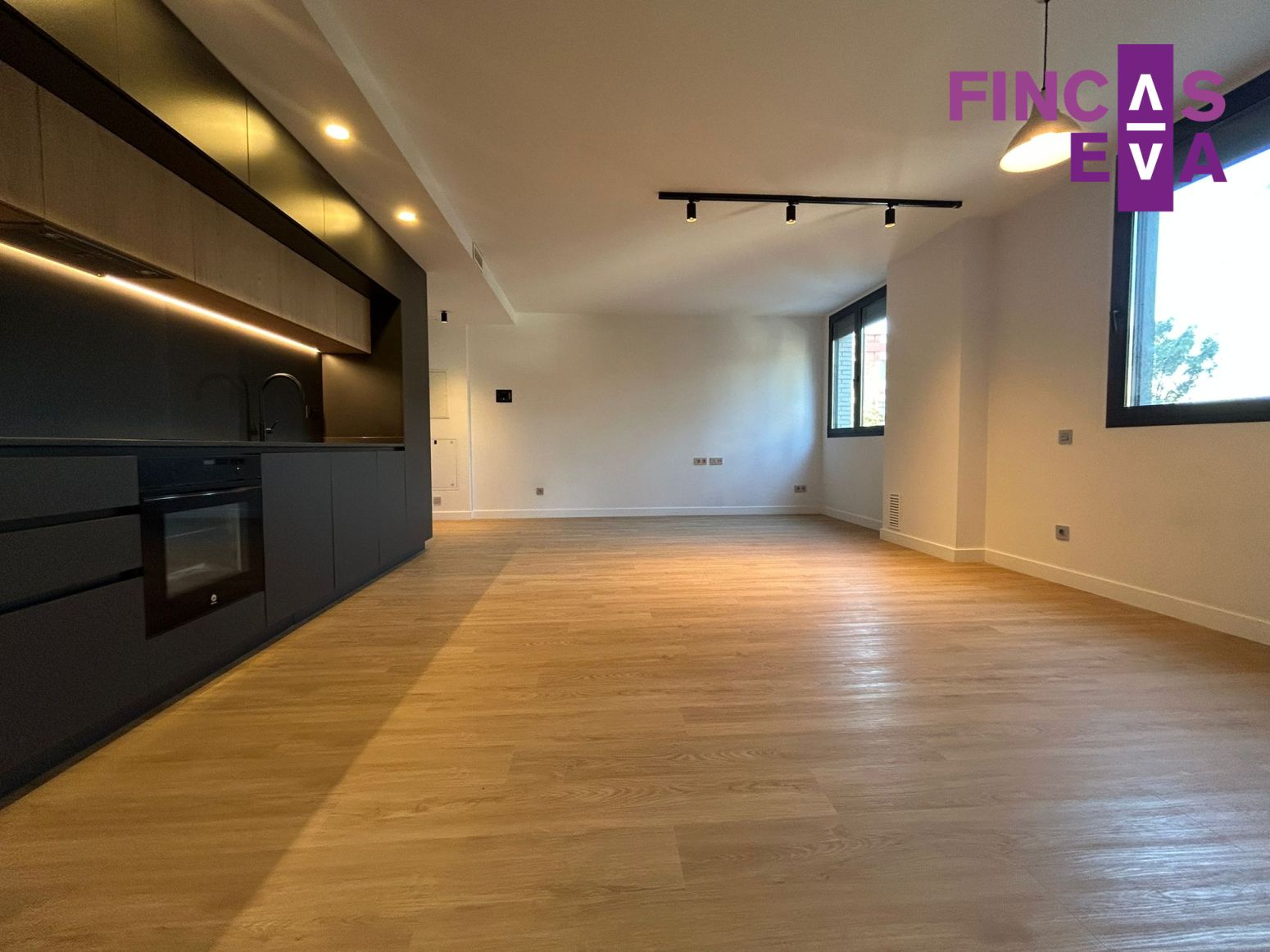 Sala d'estar de Pis de lloguer en  Barcelona Capital amb Aire condicionat, Calefacció i Parquet