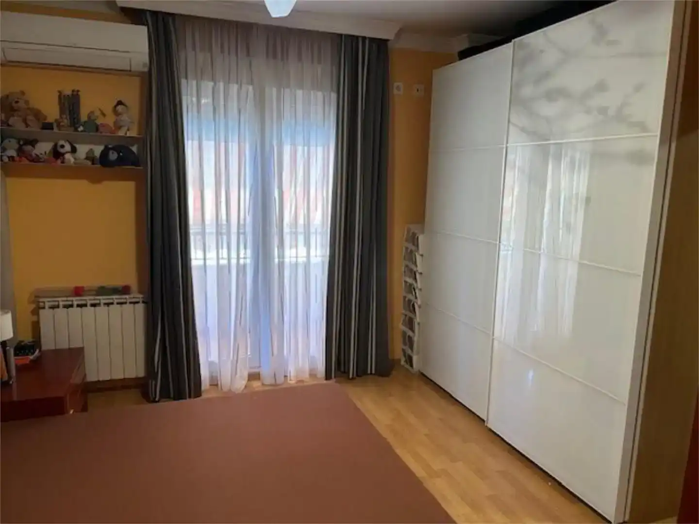 Schlafzimmer von Einfamilien-Reihenhaus zum Verkauf in  Granada Capital mit Klimaanlage und Balkon