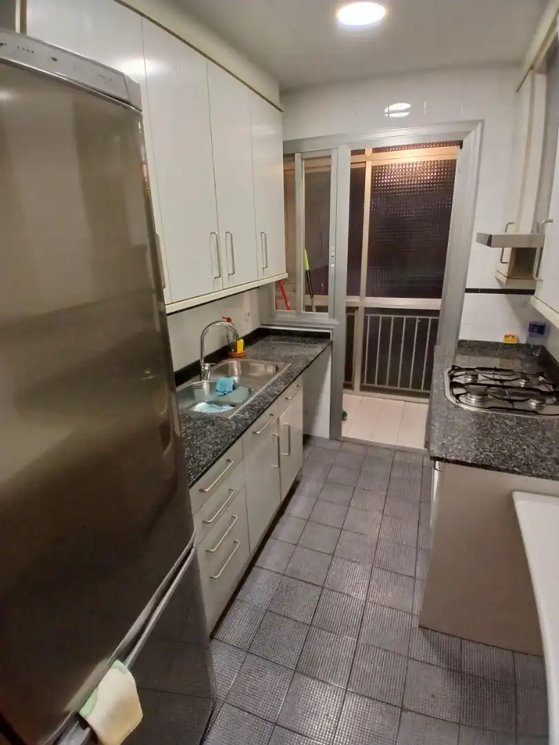 Küche von Wohnung zum Verkauf in Barcelona mit Klimaanlage, Heizung und Parkett