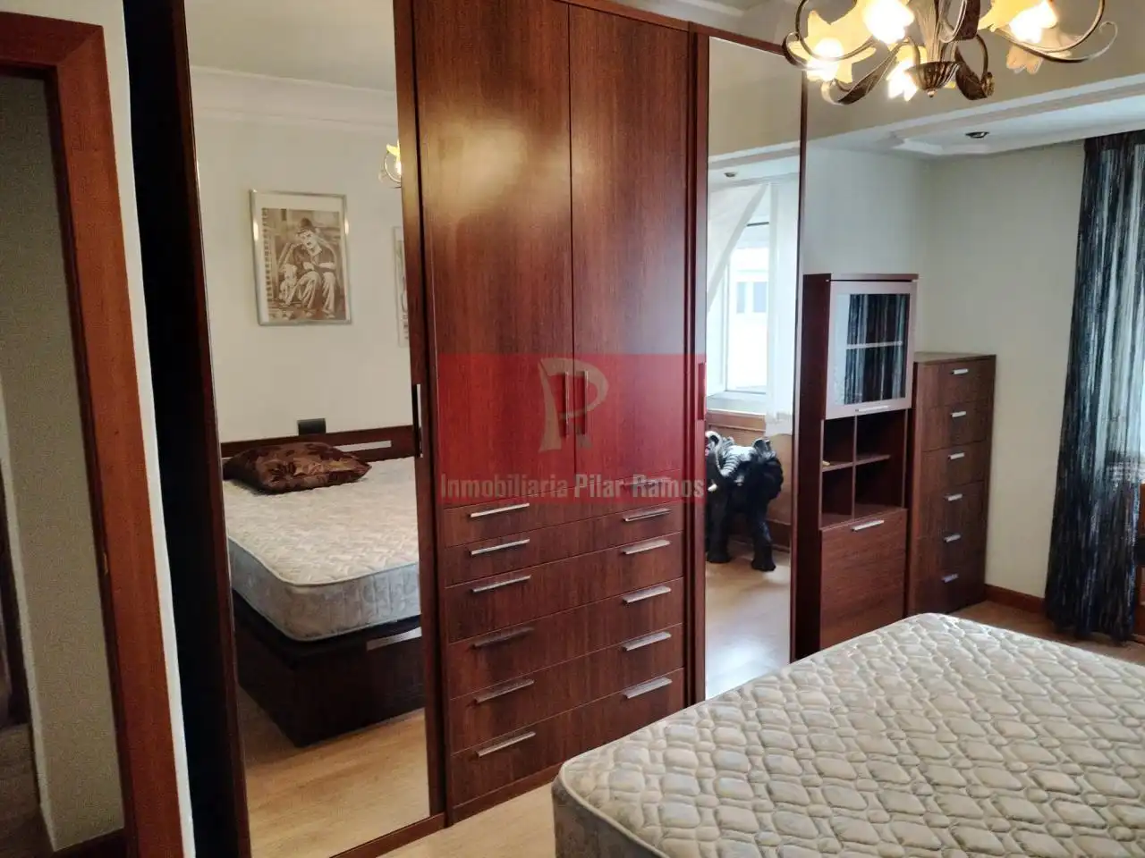 Habitación de Apartamento de alquiler en León Capital  con Calefacción, Parquet y Amueblado