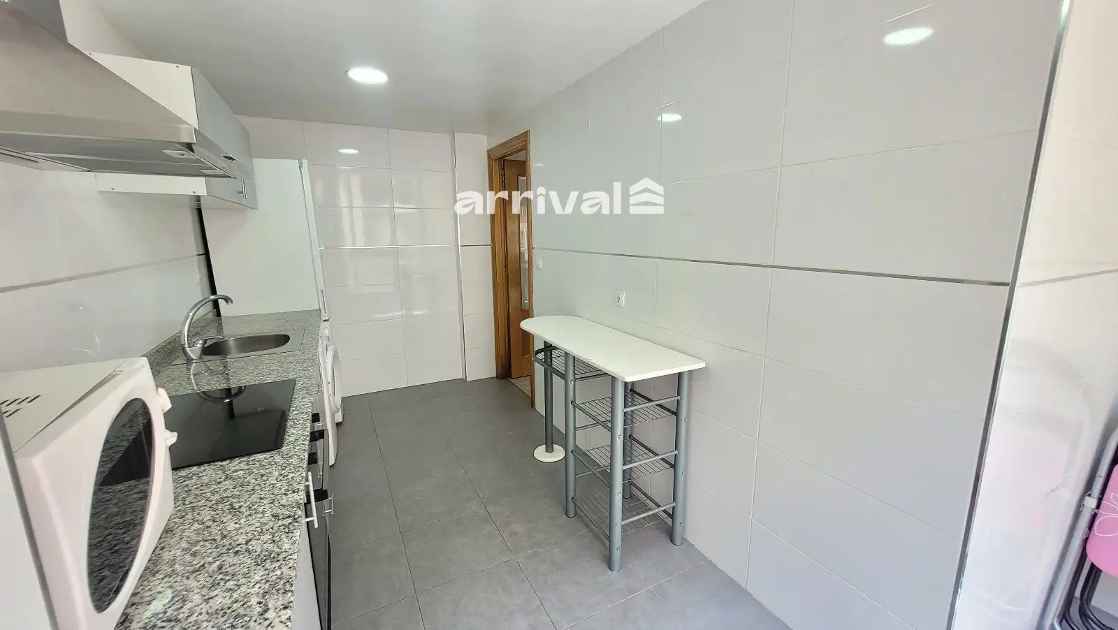 Cuina de Pis en venda en Valencia amb Parquet, Terrassa i Moblat