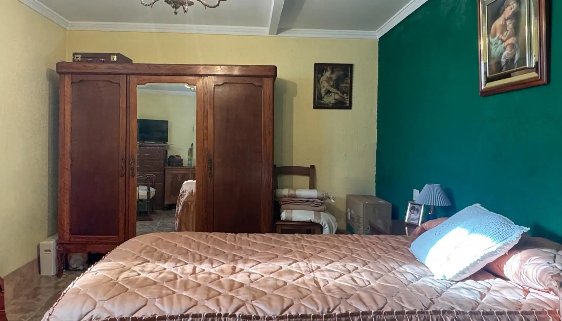 Habitación de Finca rústica en venta en Baños de Rioja con Calefacción, Jardín privado y Terraza