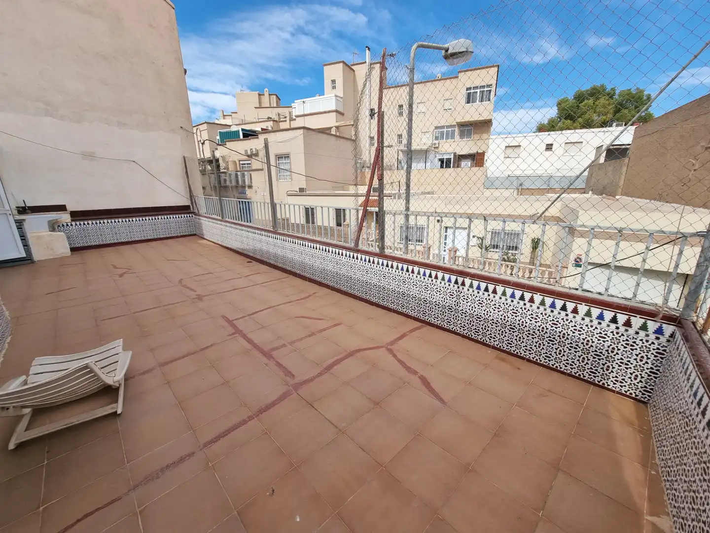 Terrassa de Casa o xalet en venda en Almería amb Jardí privat, Terrassa i Moblat