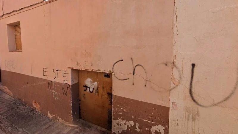 Exterior view of Flat for sale in Figueres